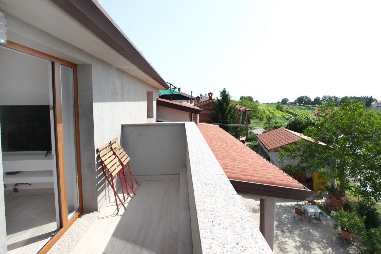Sea View Istrian Countryside Apartment - Rota Dragonja Kültér fotó